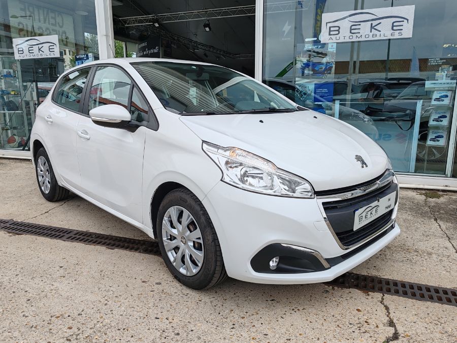 PEUGEOT 208 6500€ HT - 1.6 BLUEHDI 100 S&S PREMIUM PACK (2020)