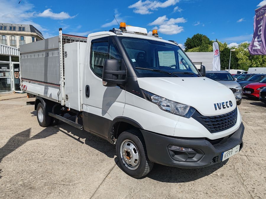 IVECO DAILY BENNE 24990€ HT - 35C16 3.0 160 CH BENNE + COFFRE (2020)
