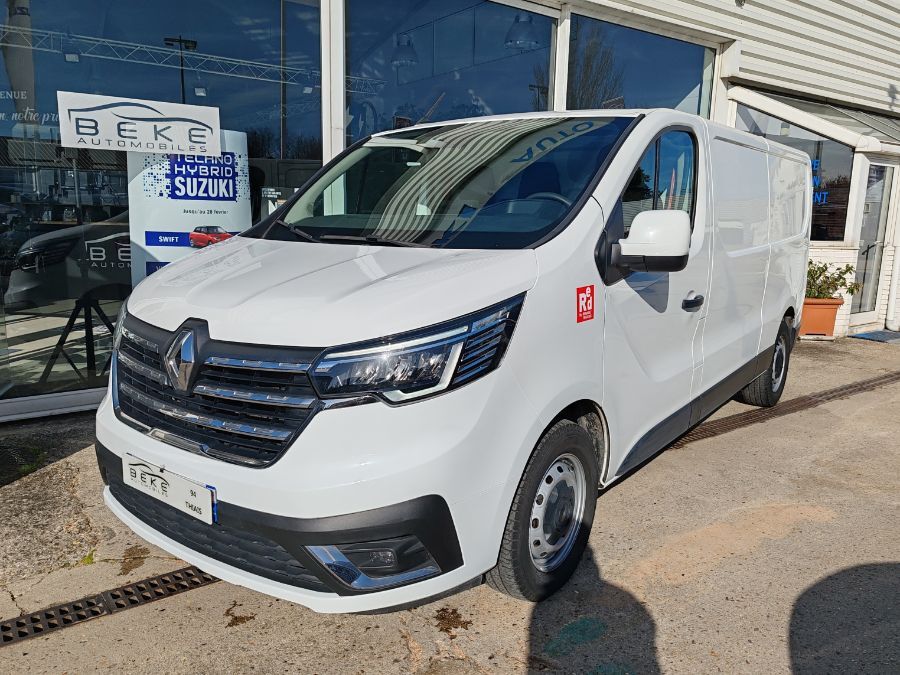 RENAULT TRAFIC 21700€ HT - 2,0 DCI 150 EDC L2H1 RED (2023)
