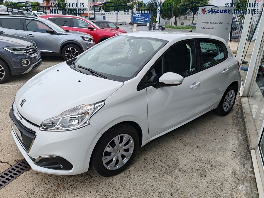 PEUGEOT 208 STE 6000€ HT - BLUEHDI 100 S&S PREMIUM PACK