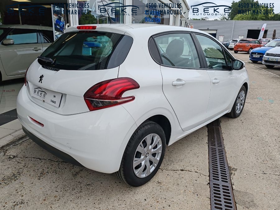 PEUGEOT 208 STE 6000€ HT - BLUEHDI 100 S&S PREMIUM PACK