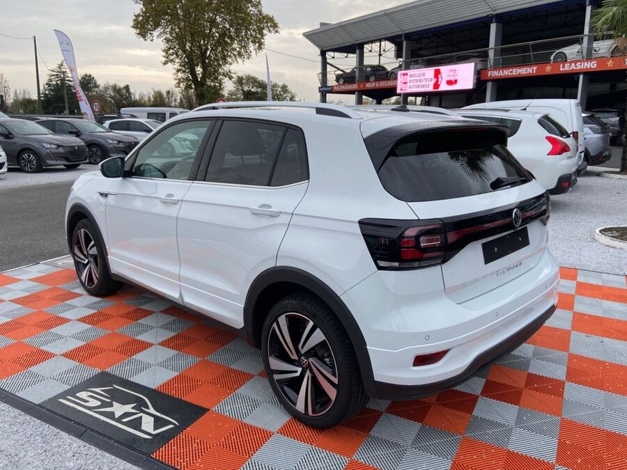 VOLKSWAGEN T-CROSS - 1.0 TSI 110 DSG7 R-LINE Export GPS Caméra Cockpit JA 18"