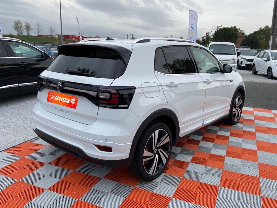 VOLKSWAGEN T-CROSS - 1.0 TSI 110 DSG7 R-LINE Export GPS Caméra Cockpit JA 18"