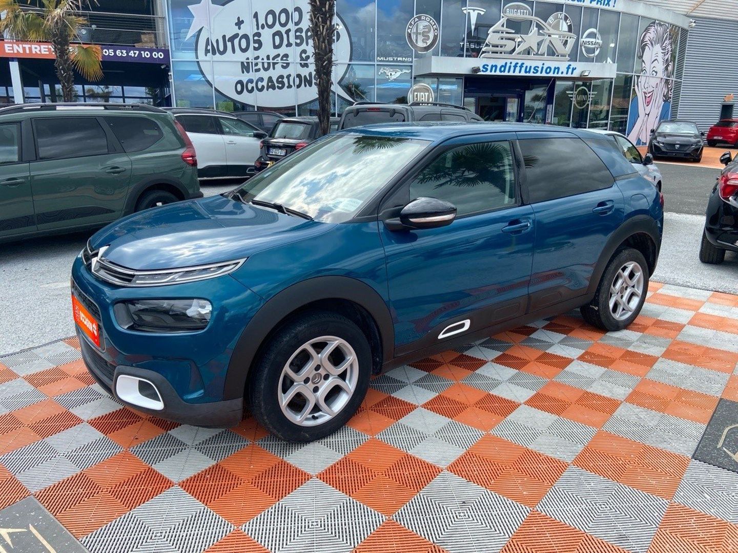 CITROEN C4 CACTUS BlueHDi 100 BV6 SHINE GPS Caméra
