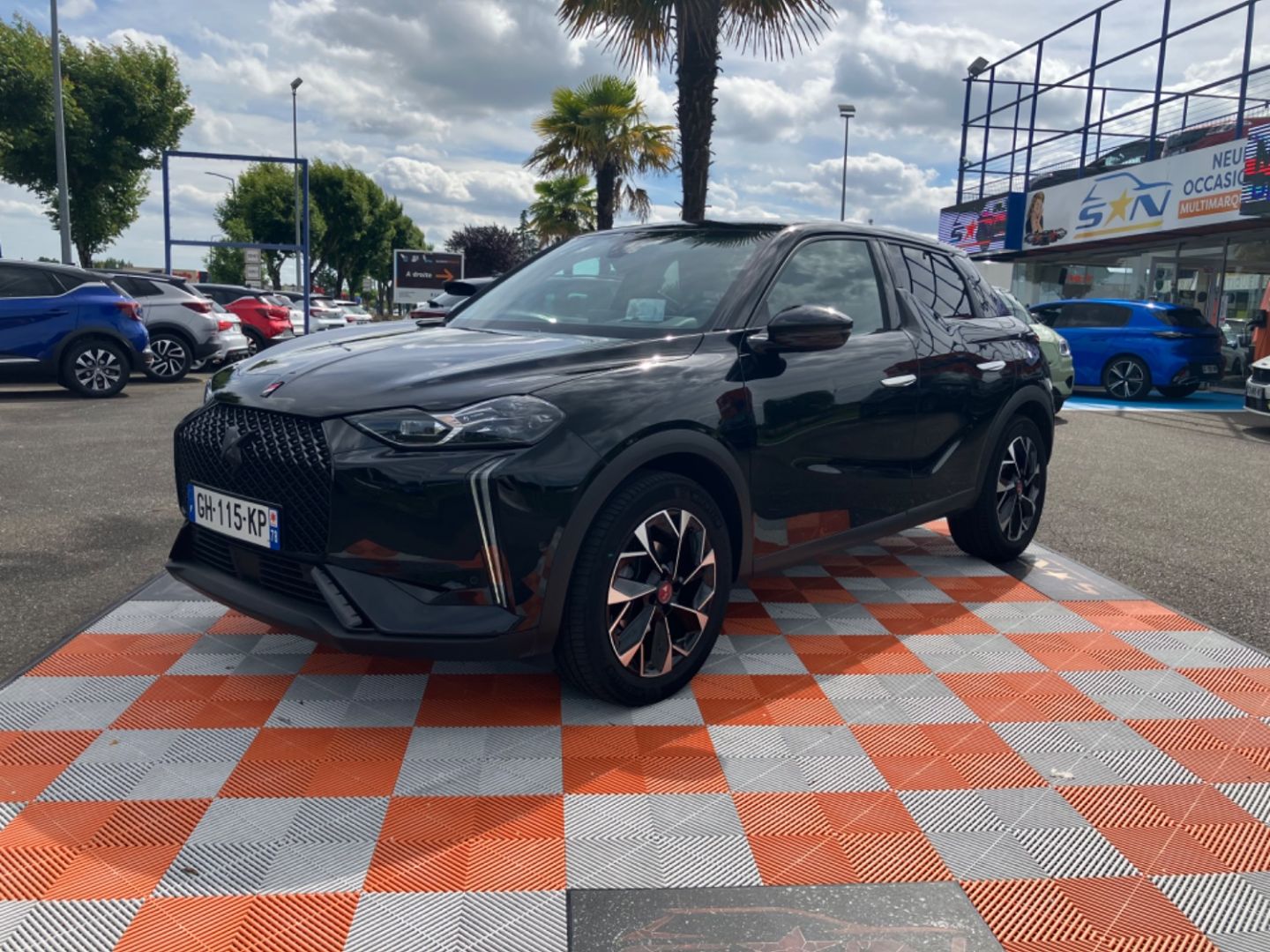DS DS3 CROSSBACK - PureTech 130 AUTO PERFORMANCE LINE + CUIR ADML Tete Haute Induction