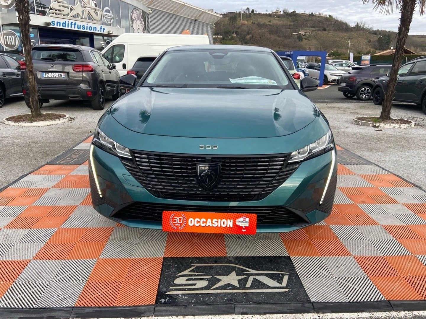 PEUGEOT 308 SW - HYBRID 180 e-EAT8 ALLURE PACK GPS Caméra 1°Main