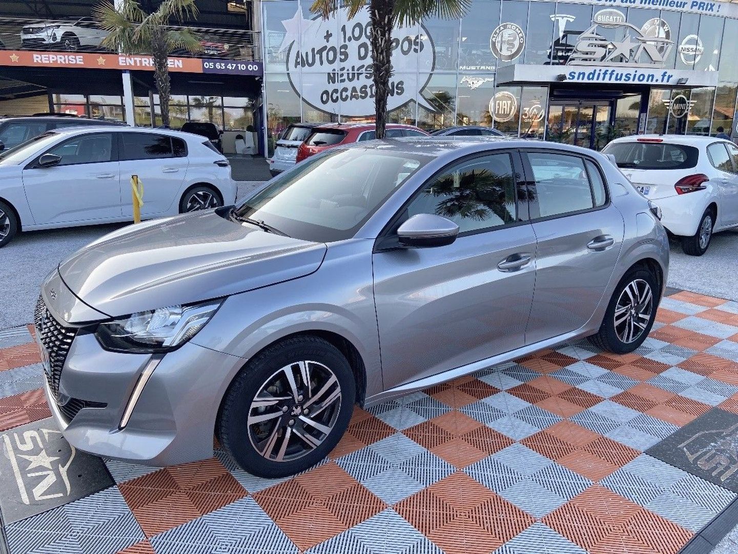 PEUGEOT 208 - PureTech 100 ALLURE