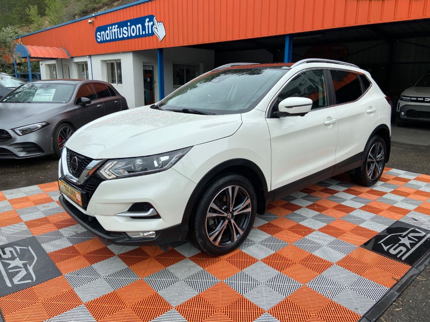 NISSAN QASHQAI 1.2 DIG-T 115 N-CONNECTA TOIT PANO FULL LED