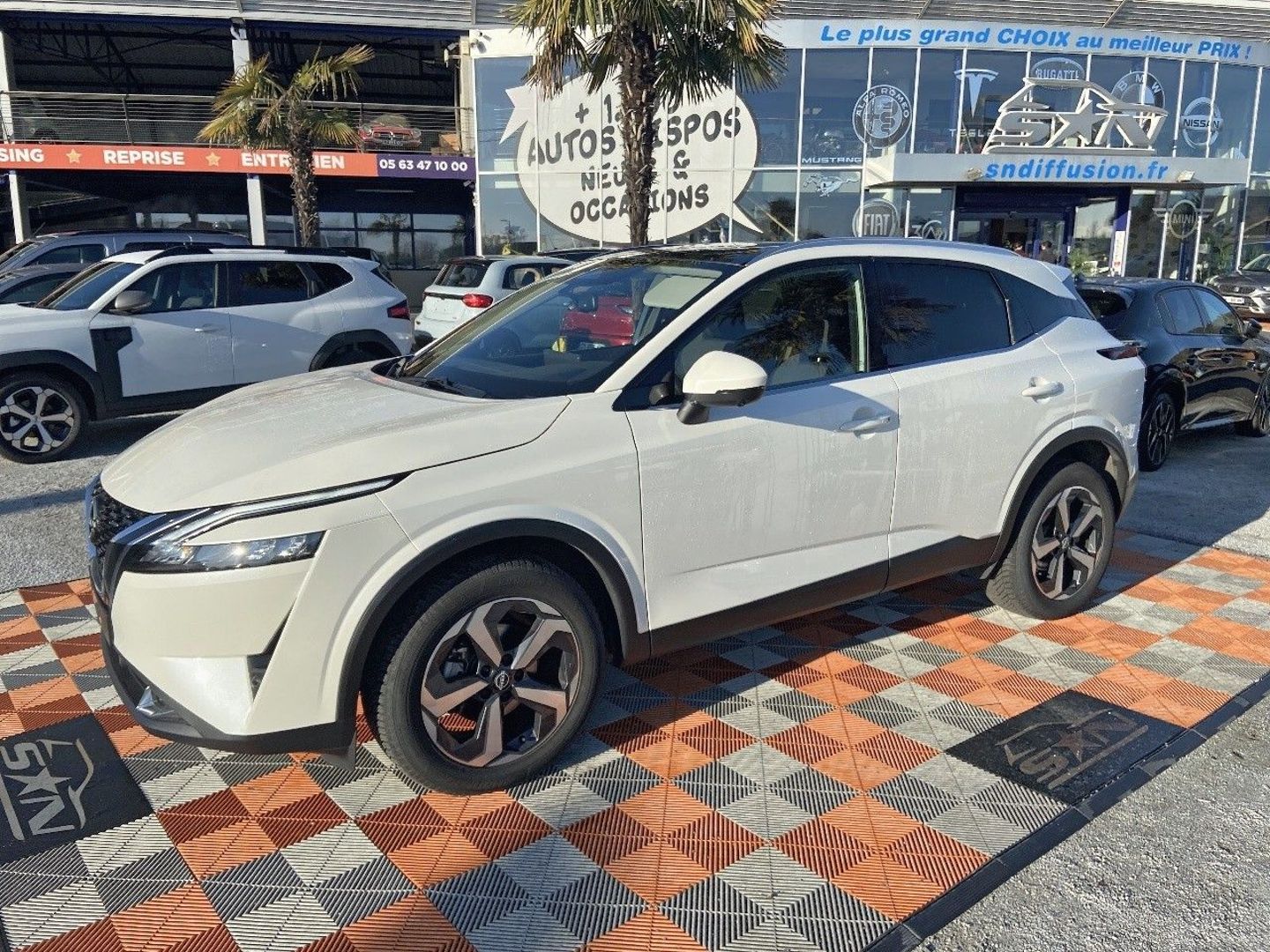 NISSAN QASHQAI Mild Hybrid 158 X-TRONIC N-CONNECTA Toit GPS Caméra 360° Pack Hiver