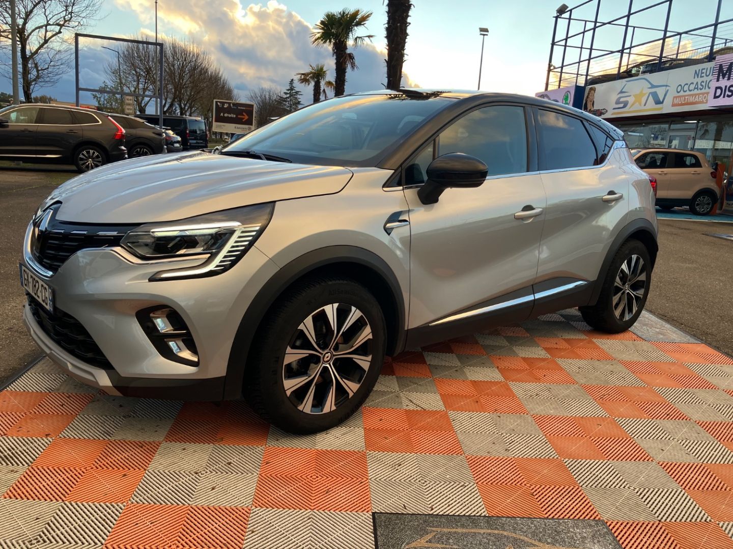 RENAULT CAPTUR TCe 90 BV6 TECHNO GPS 9.3" Caméra